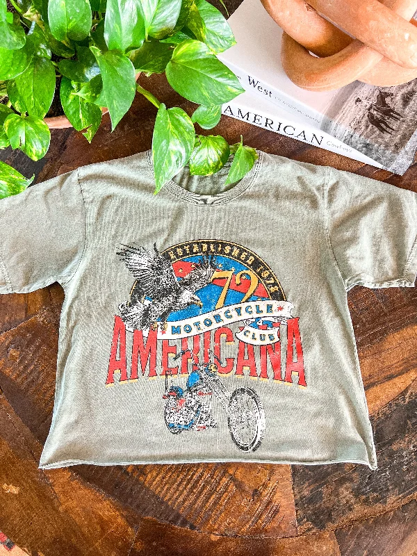 MOTORCYCLE AMERICANA CROP TEE, OLIVE