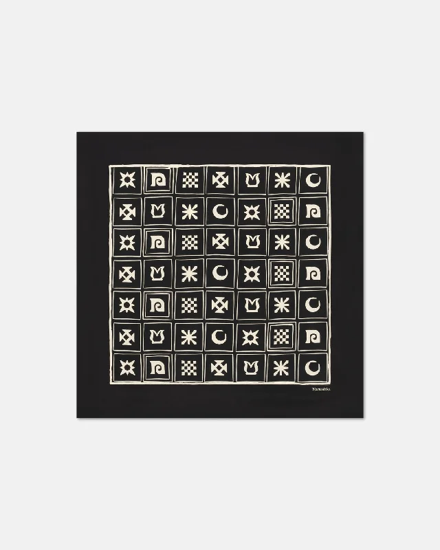 Shoul - Printed Silk Scarf - Off Black/Beige Kopjafa